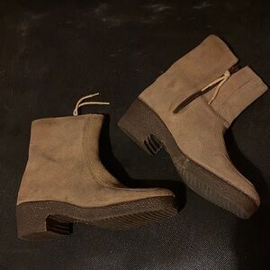 Vintage 70s Alba Suede Boots Sherpa Lining
